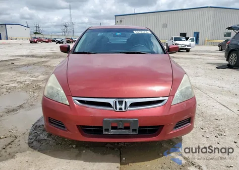 2007 Honda Accord Se z USA, uszkodzony, nr VIN 1HGCM56327A051053